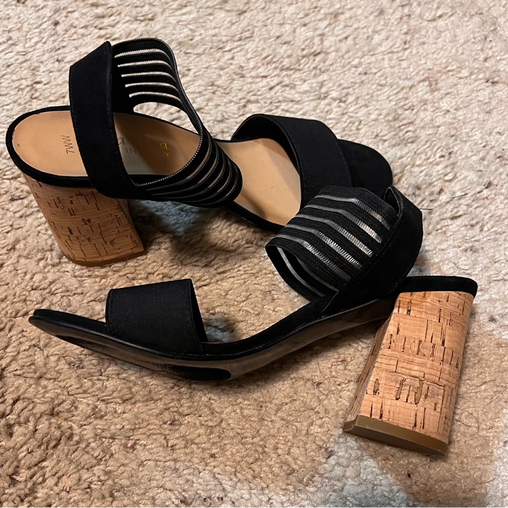 Franco Sarto sandals - size 7WW